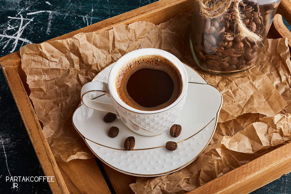 قهوه ماشینی چیست و چه تفاوتی با قهوه دمی دارد؟ 6 تفاوت قهوه ماشینی با قهوه دمی